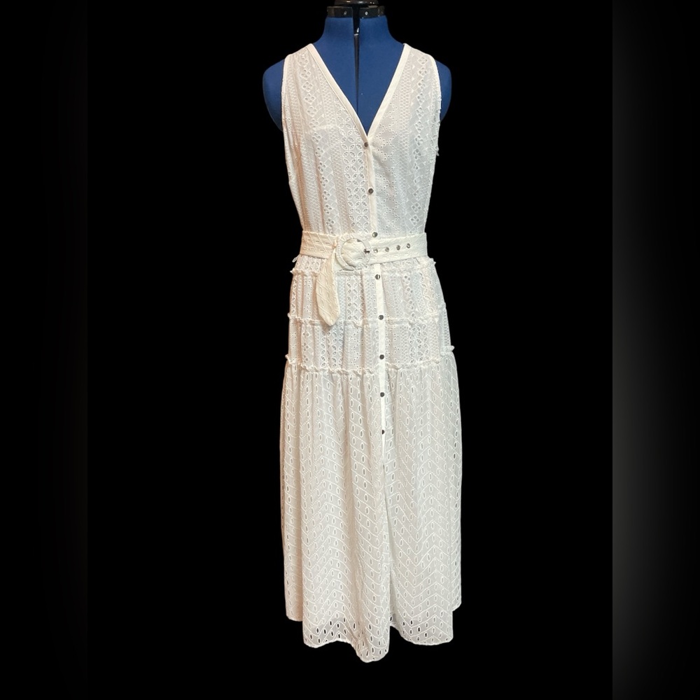 black and white market white dress size 6